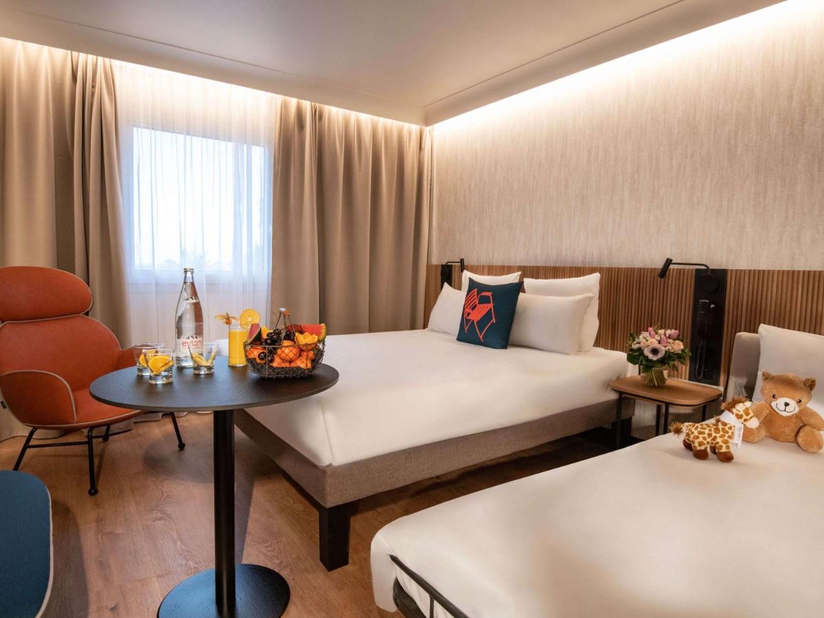 Novotel Arenas Aeroport Hotel 4*